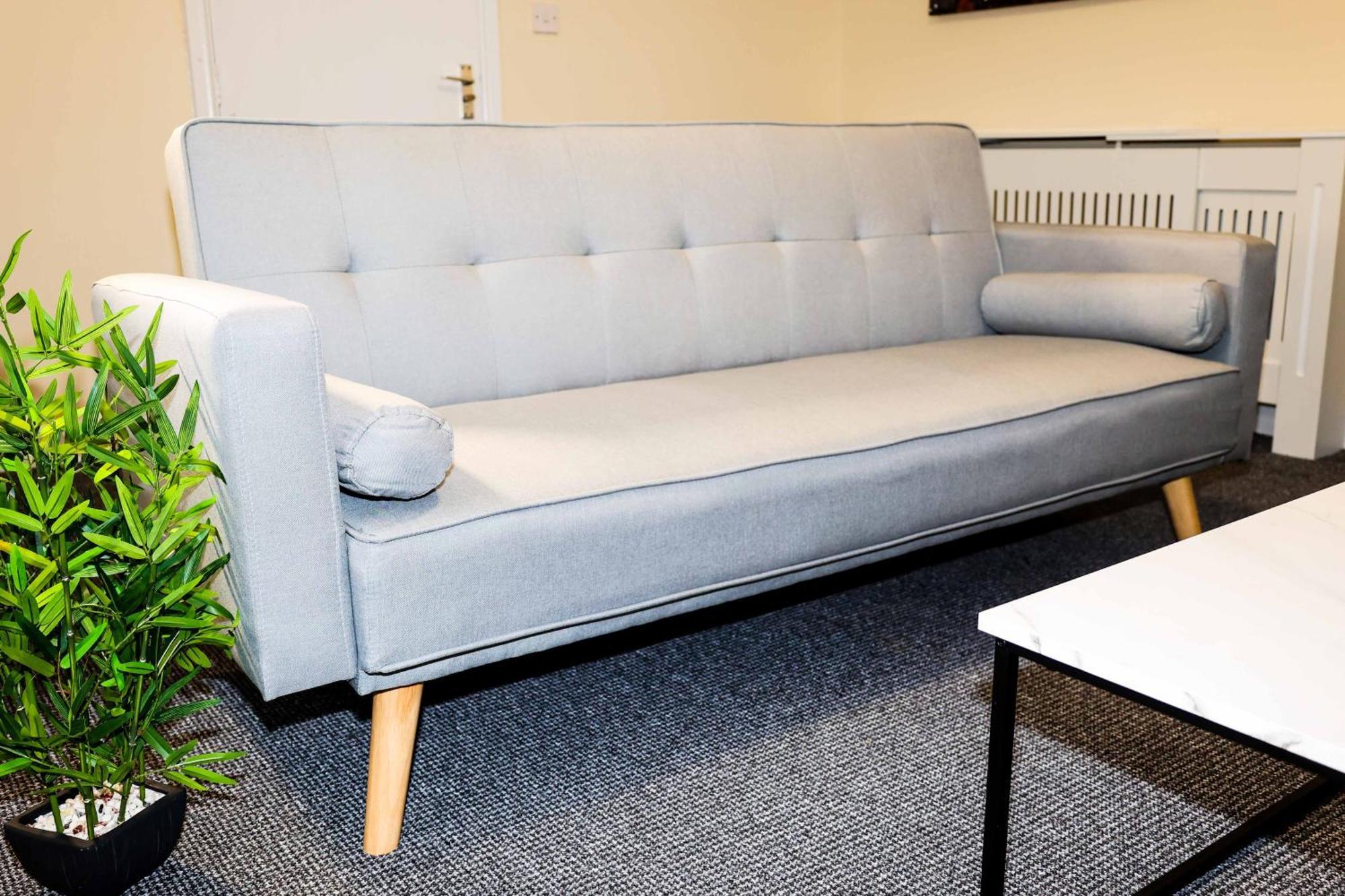 Lausory King Bed Living Your Luxe Away Apartment Nottingham