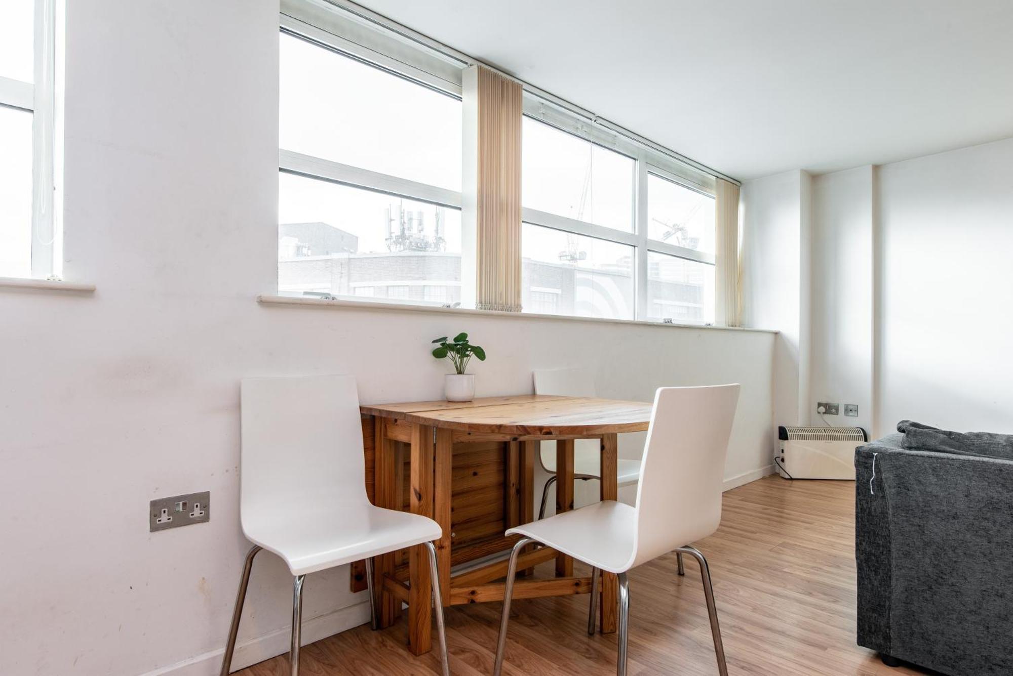 1 Bedroom In Centre, Close To Motorpoint Arena Apartment