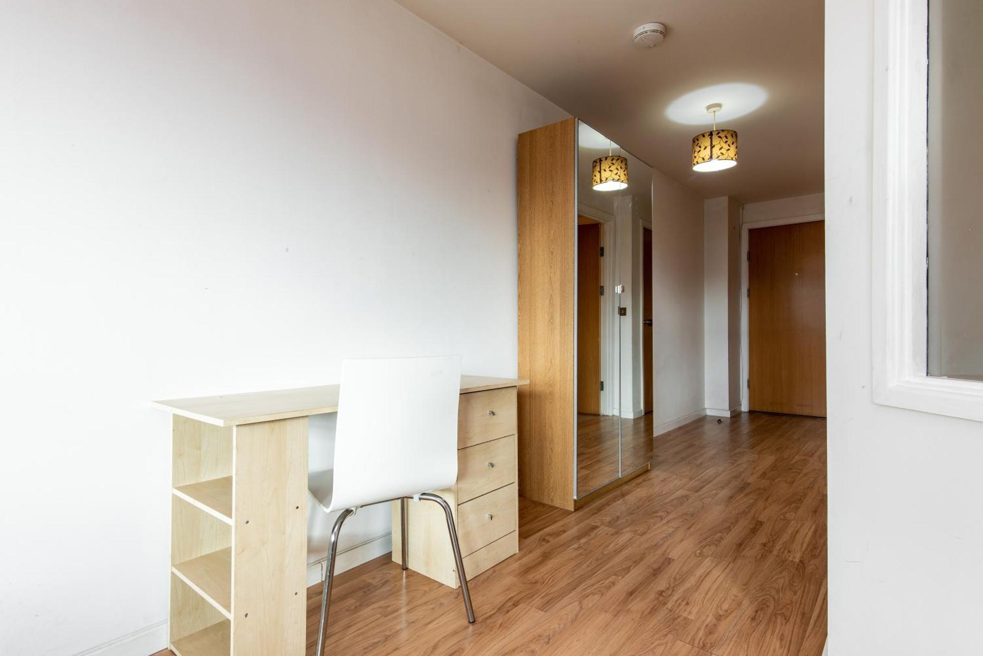 1 Bedroom In Centre, Close To Motorpoint Arena *