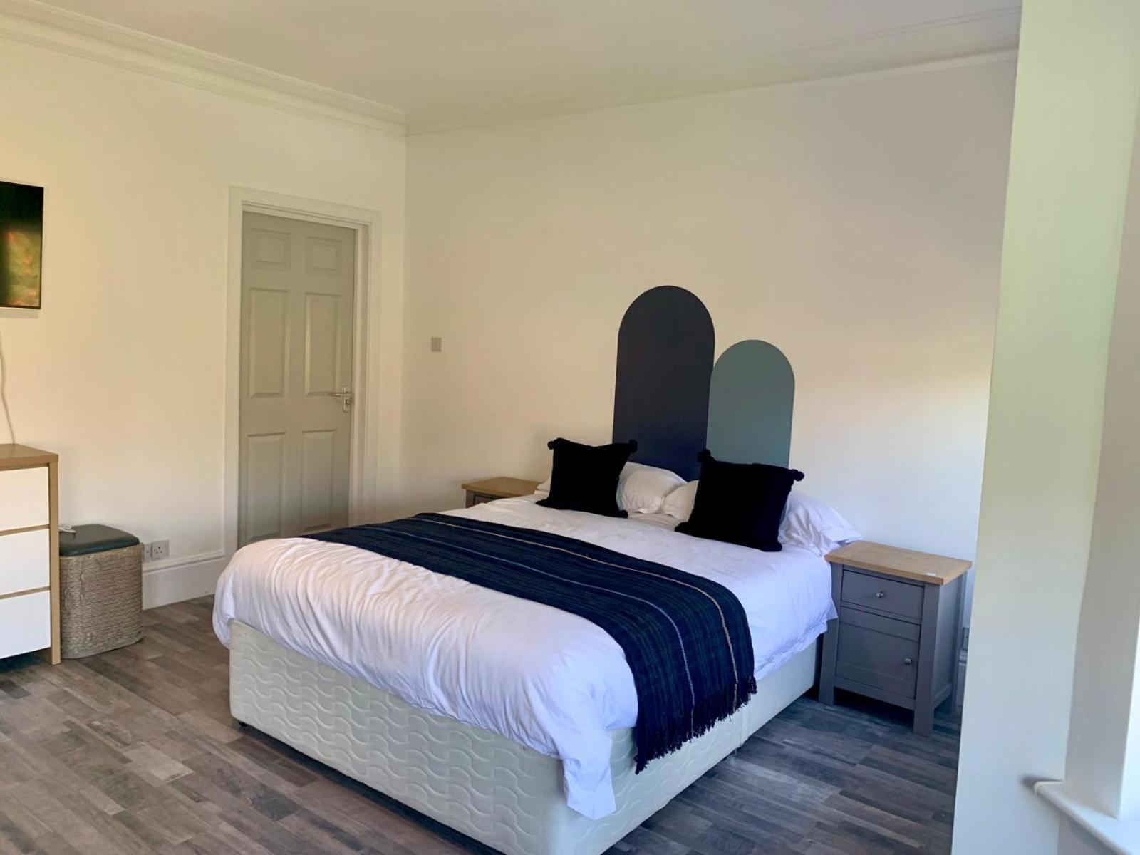 Apartment M4m Rooms-ng7 6pd 2