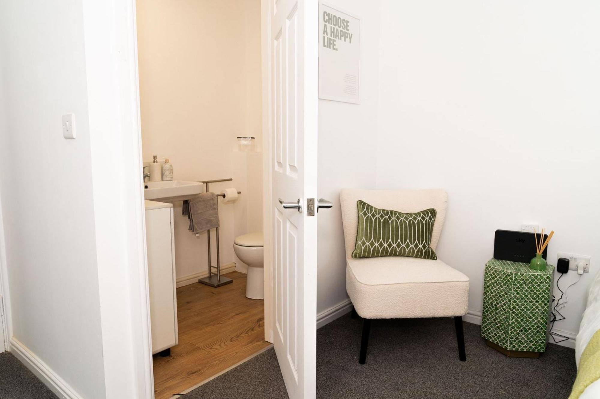 Charming In Location With Free Parking, Fast Wifi And Smarttv By Yoko