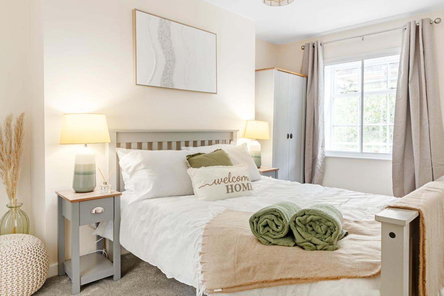 Apartment Stylish 3-bed In Nottingham