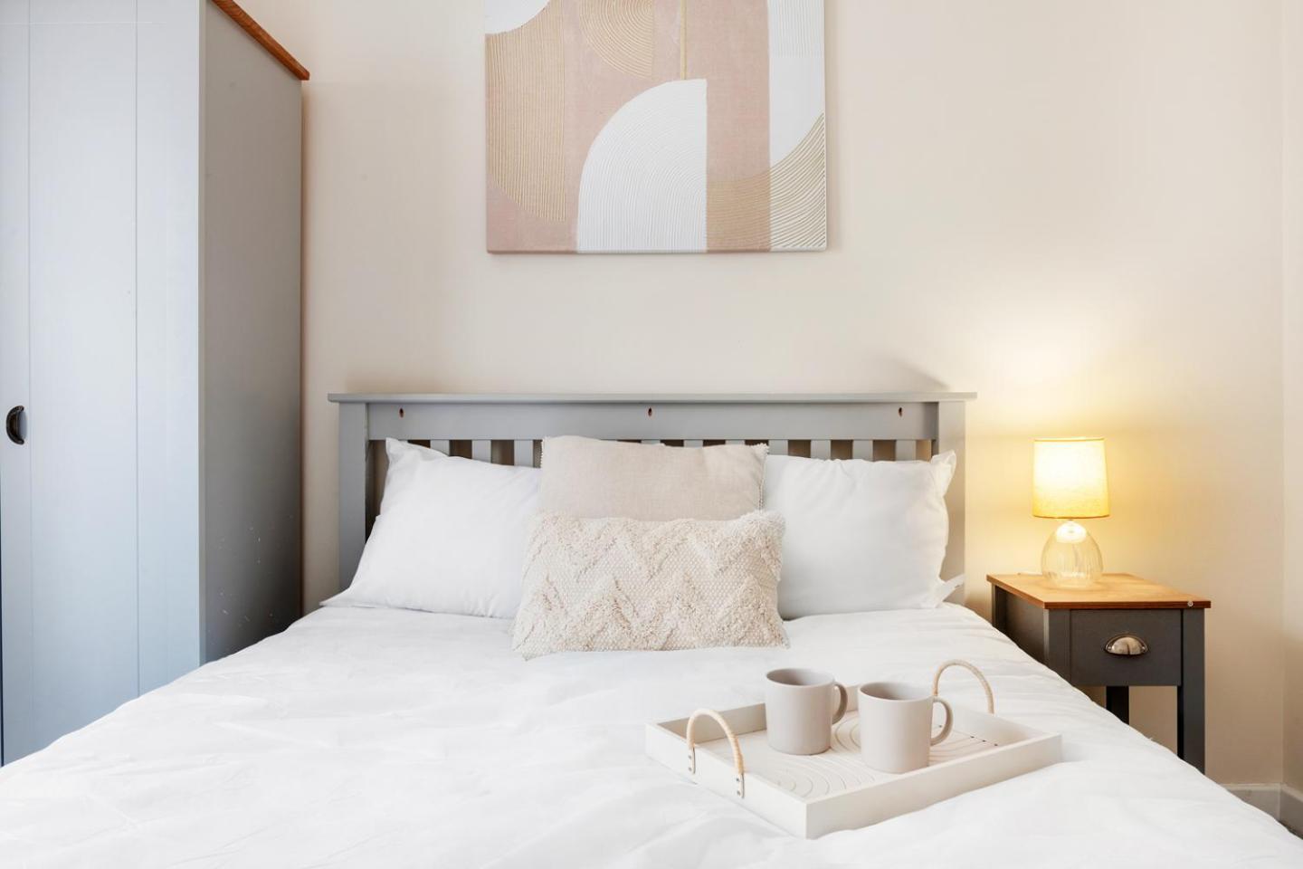 Stylish 3-bed In *