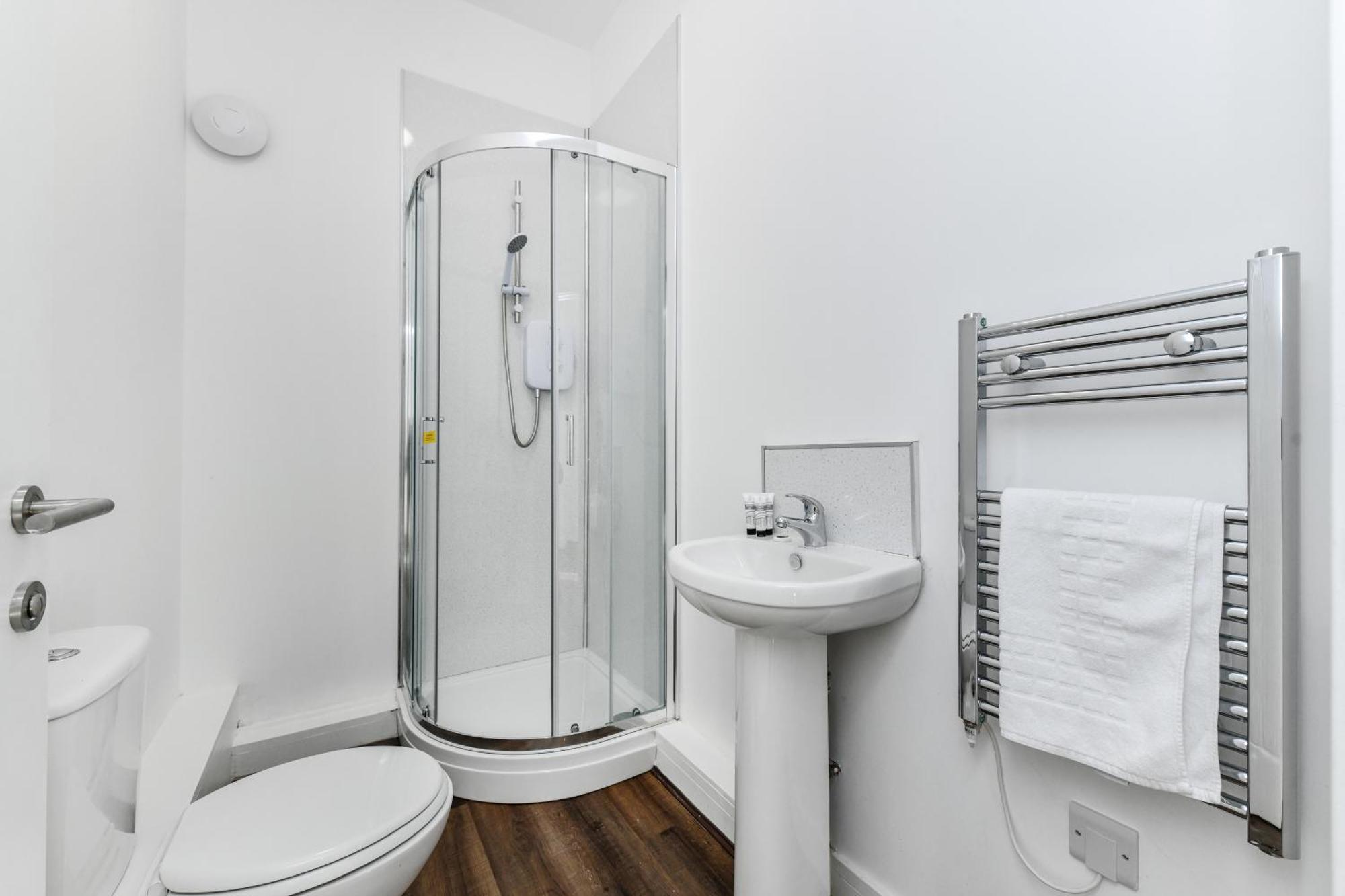 Apartment Church Street Flat 2 - Minimalist In New Basford *