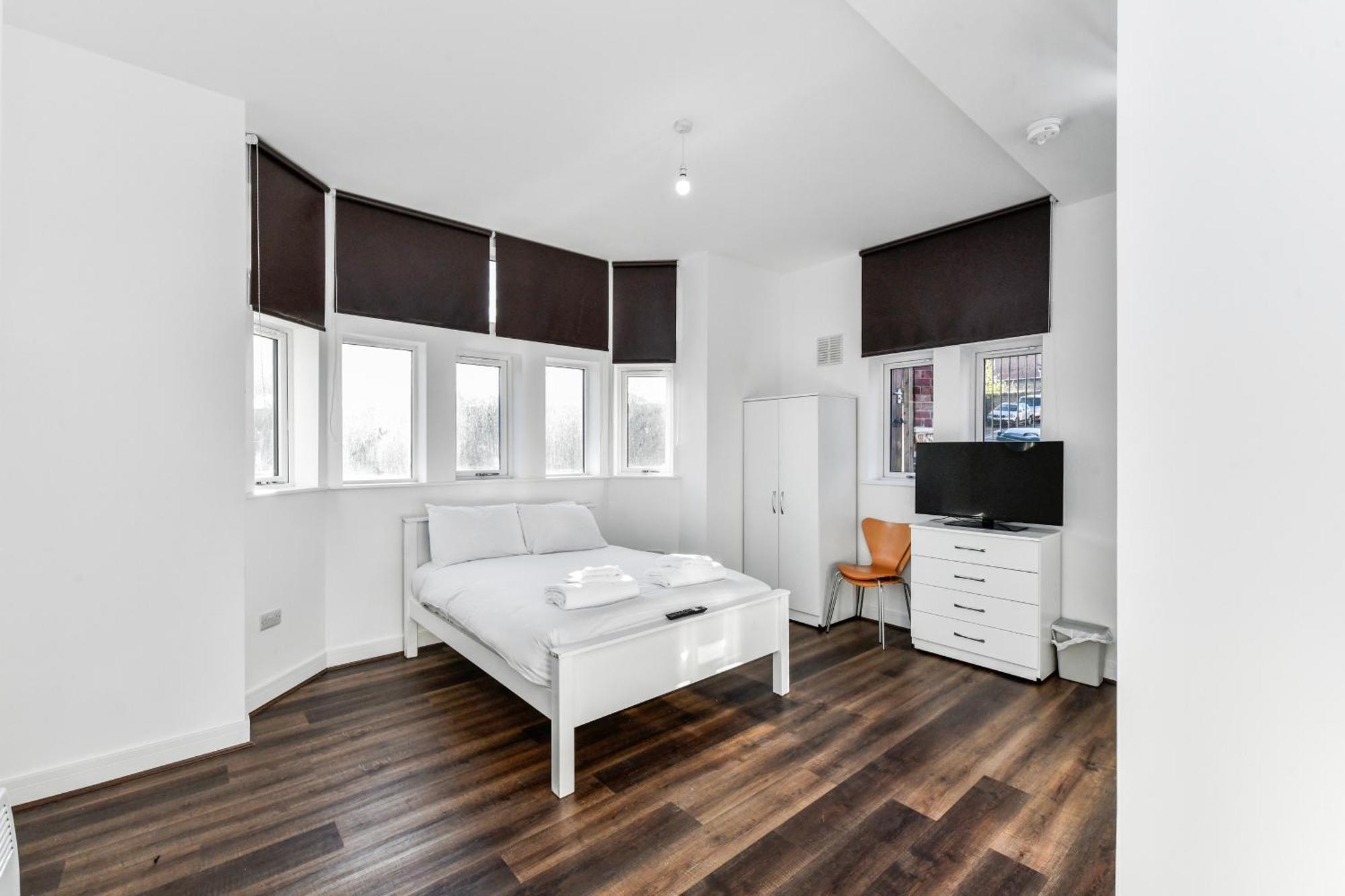 Church Street Flat 2 - Minimalist In New Basford