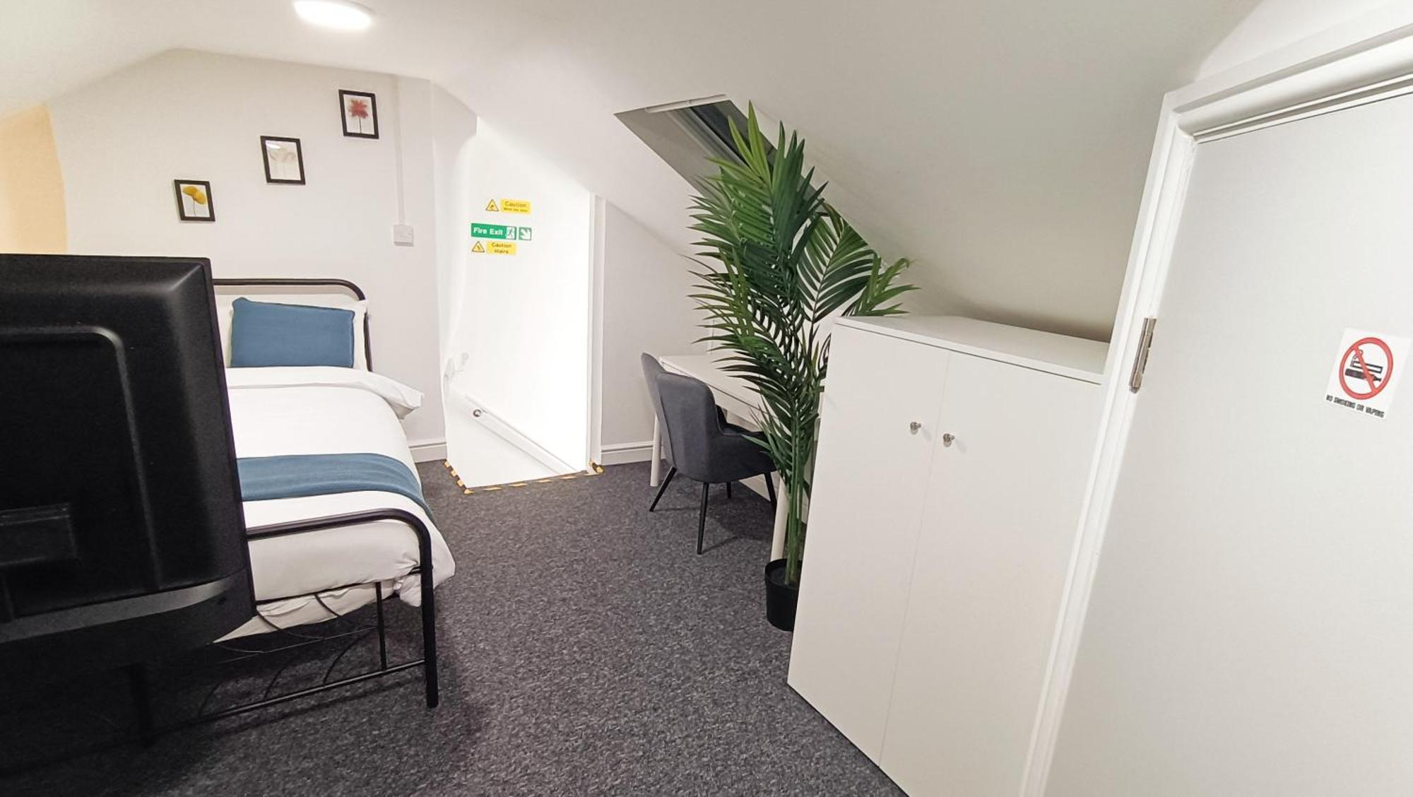 110 Fulforth Street * Nottingham