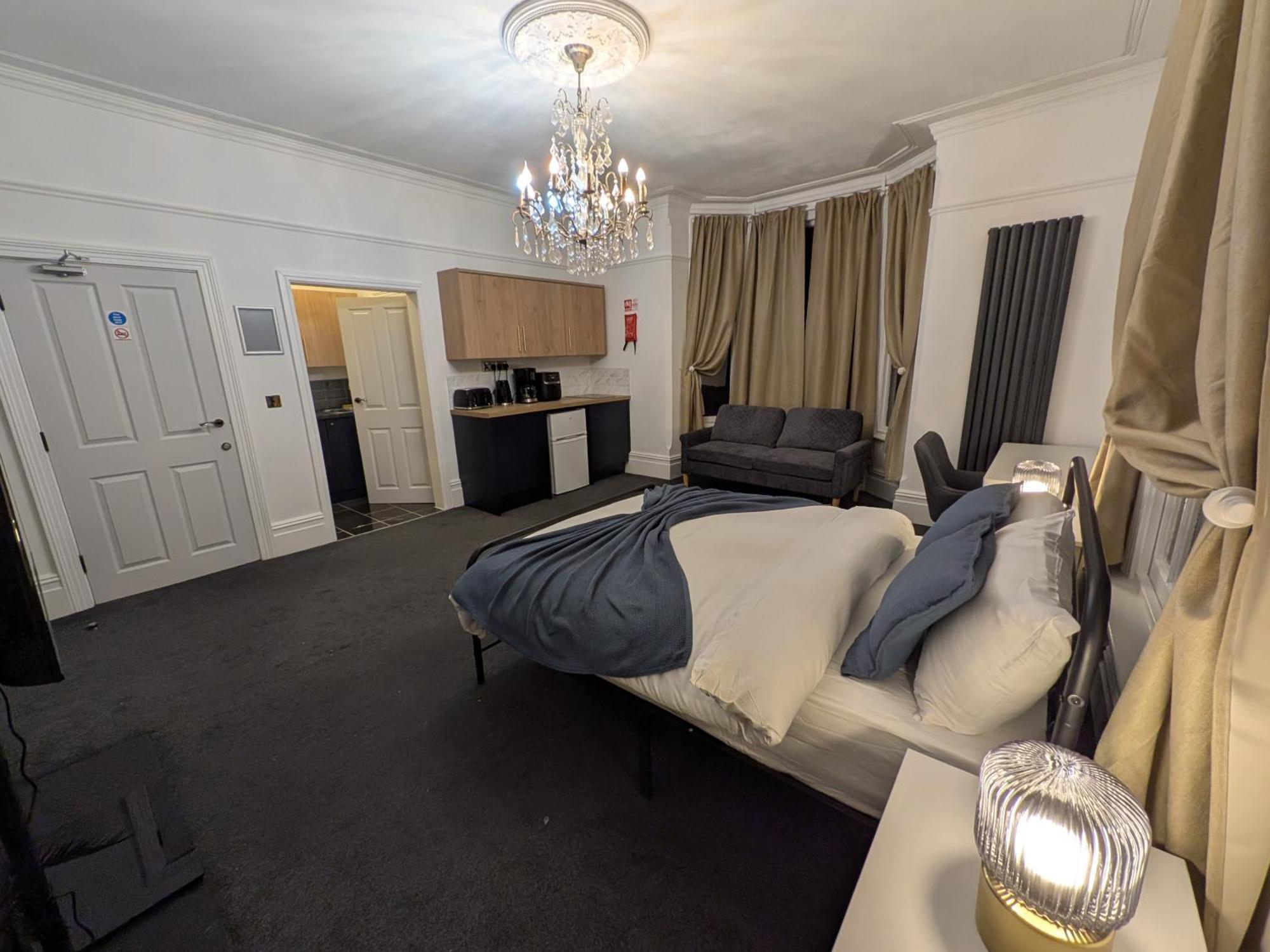 Apartment 110 Fulforth Street *