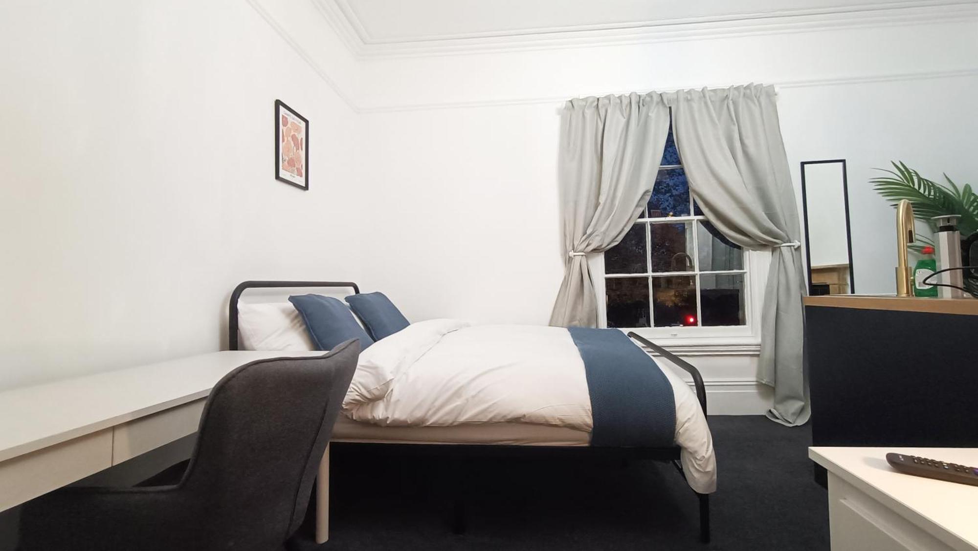 110 Fulforth Street Apartment *