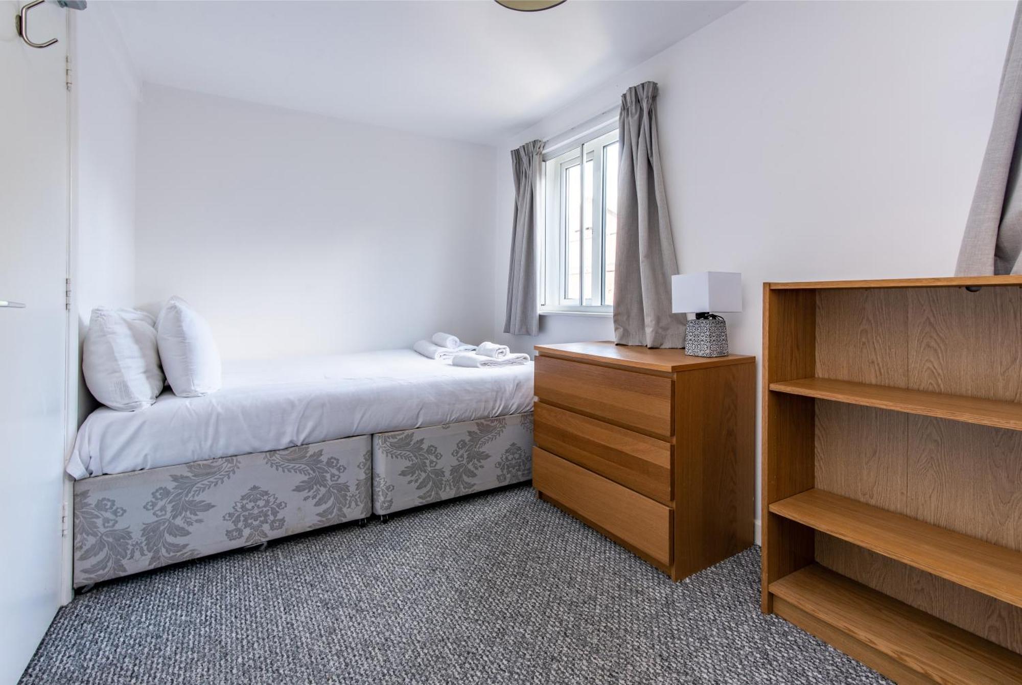 Spacious 6 Bedroom House - Ideal For Contractors Nottingham
