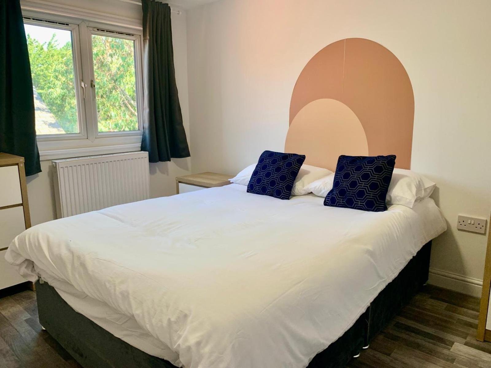 M4m Rooms- Ng7 6pd 1