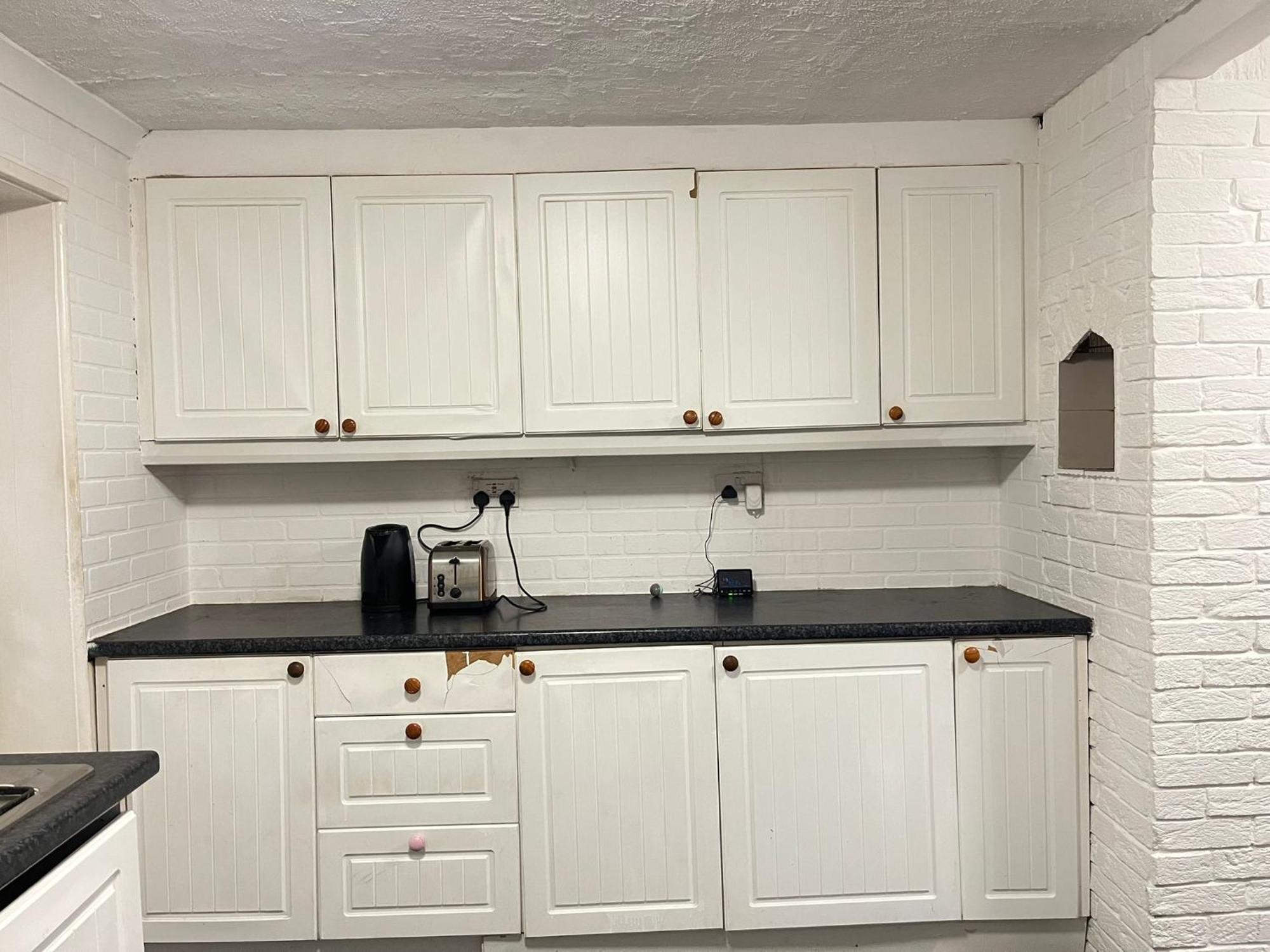 Nice Three Bedroom House Near Beeston Railway Station Nottingham