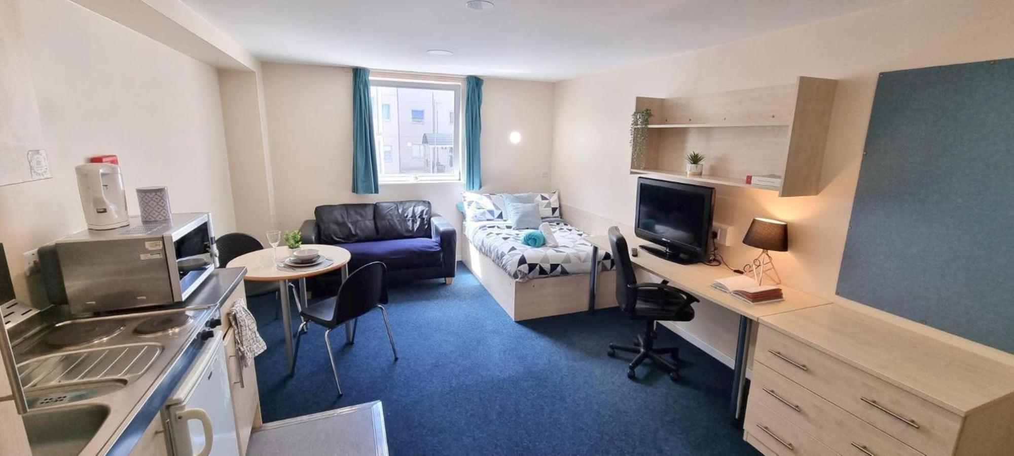 Exclusive Student In The Heart Of Apartment