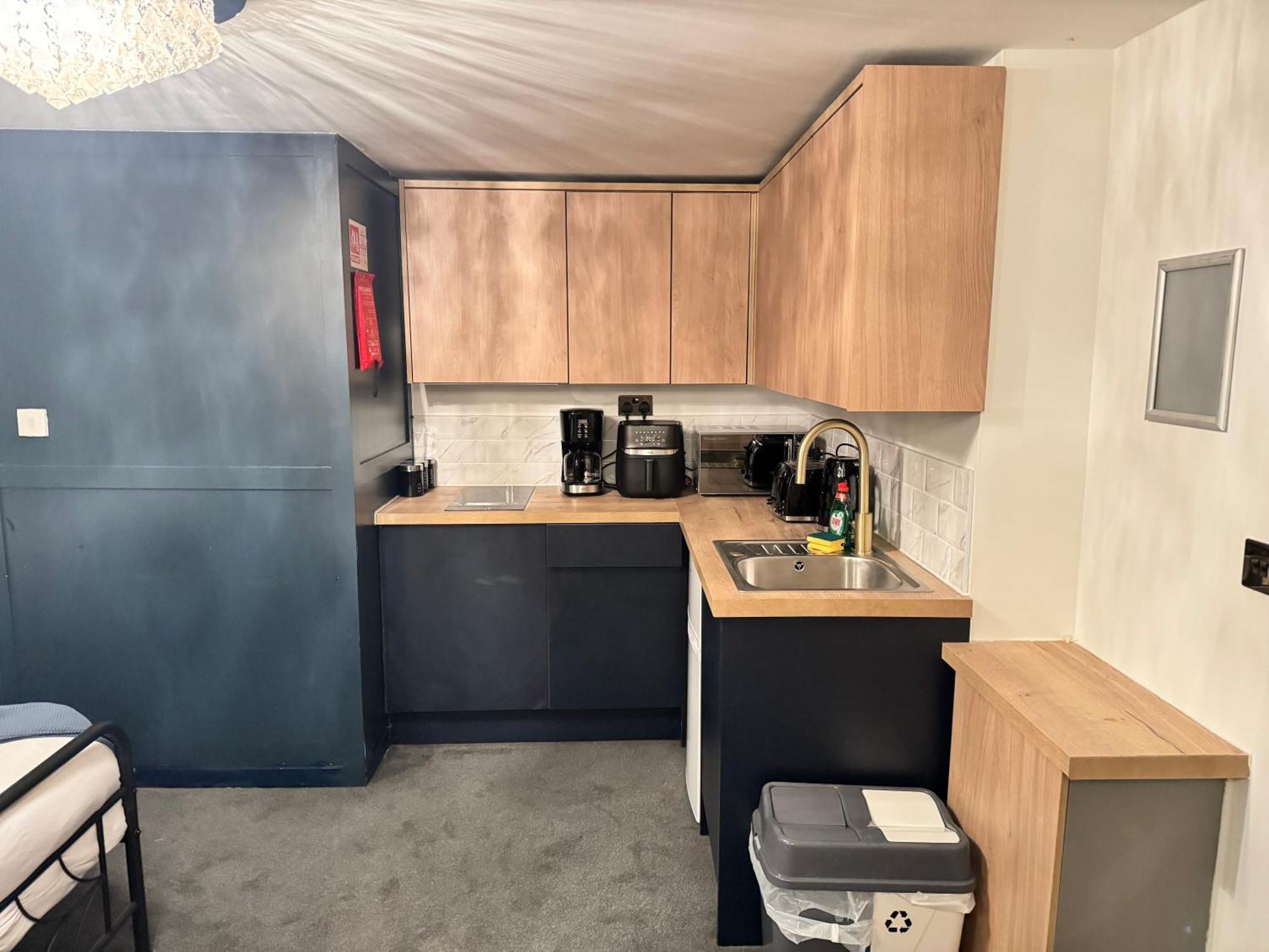 110 Fulforth Street * Nottingham