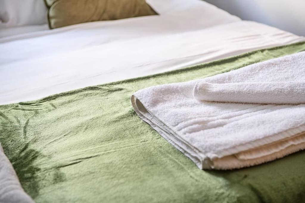 Work & Explore - 3br - Free Parking Nottingham