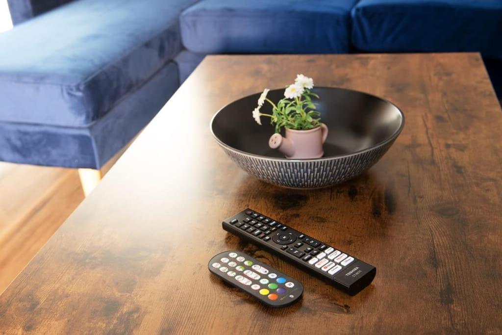 Work & Explore - 3br - Free Parking
