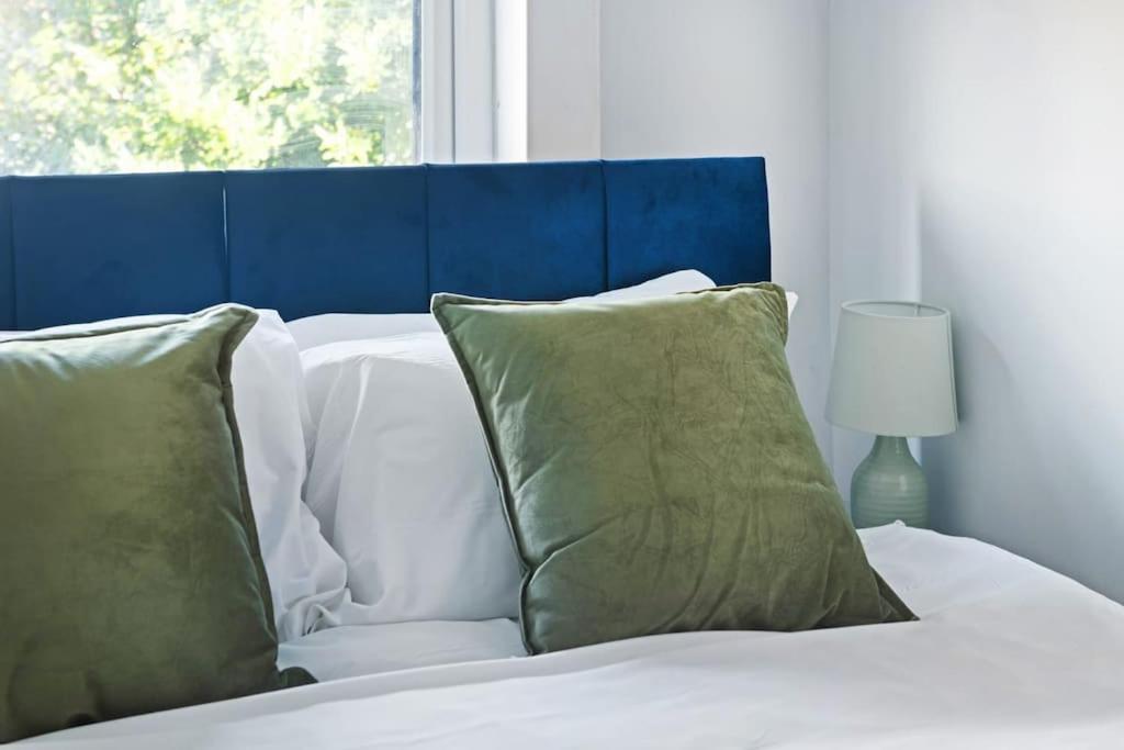 Work & Explore - 3br - Free Parking *