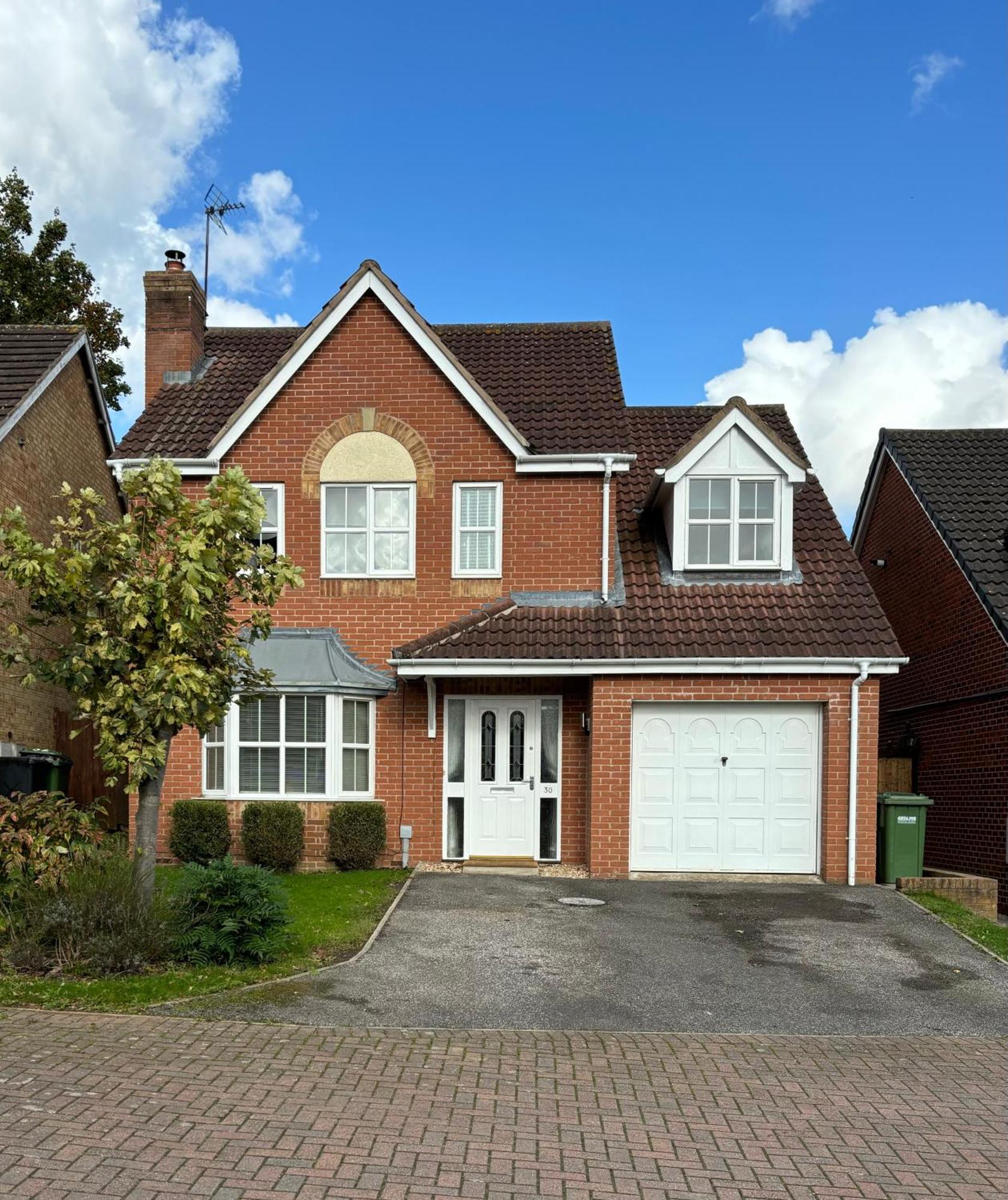 Spacious Four Bed Detached In Holiday home *