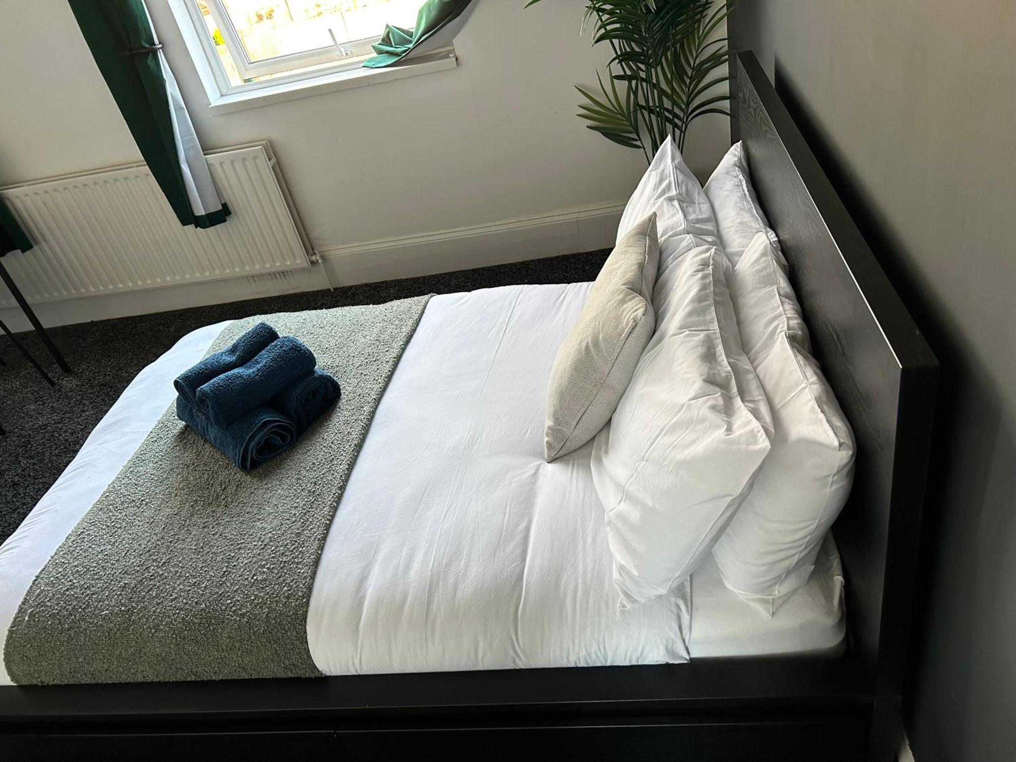 Apartment Flat *