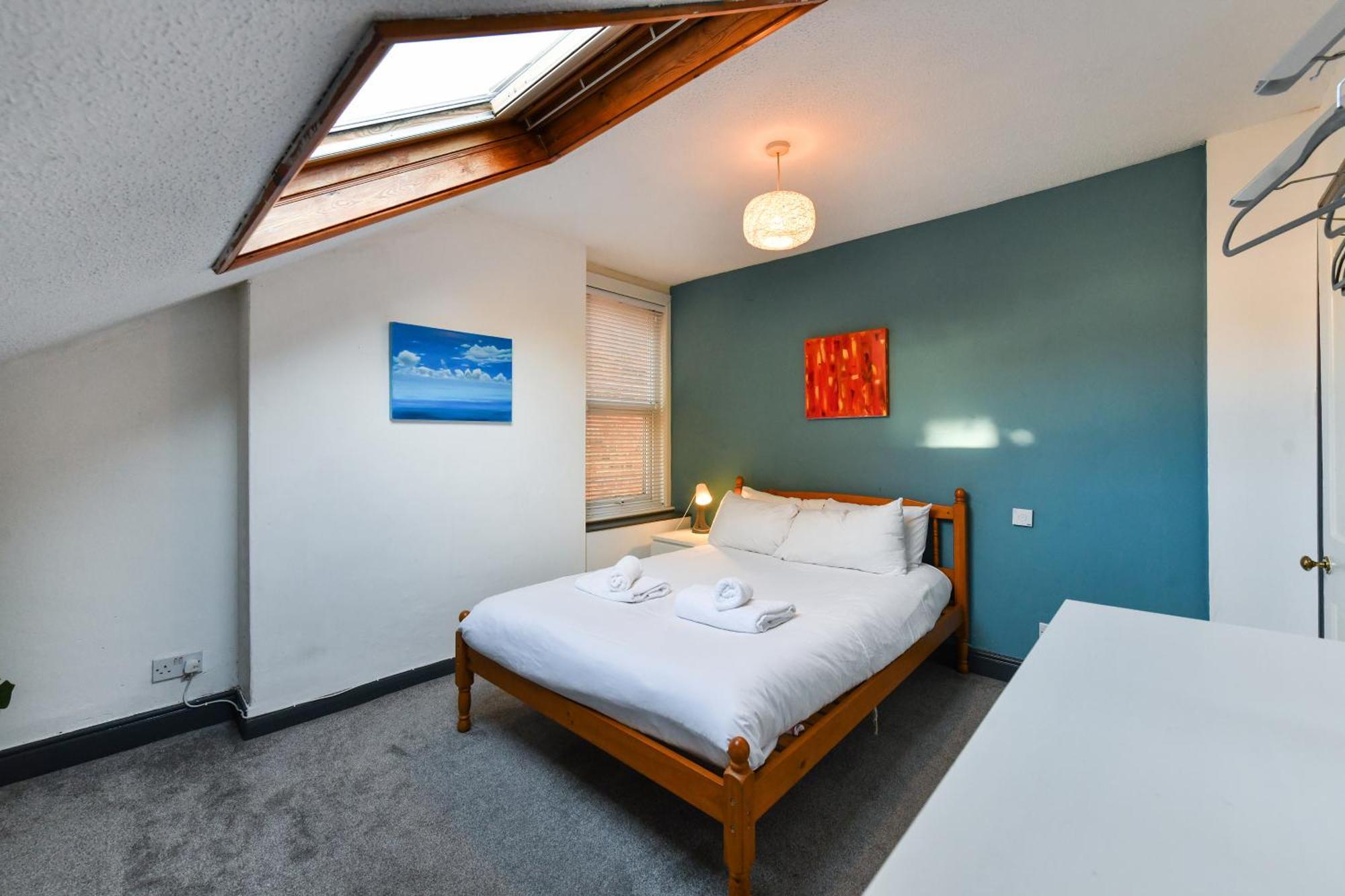 5-br Featuring Art And Photography Collection * Nottingham