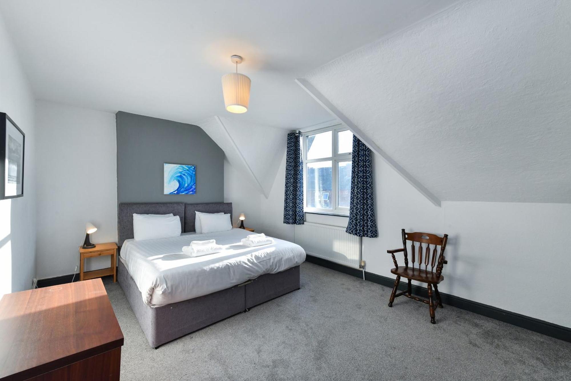 5-br Featuring Art And Photography Collection Nottingham