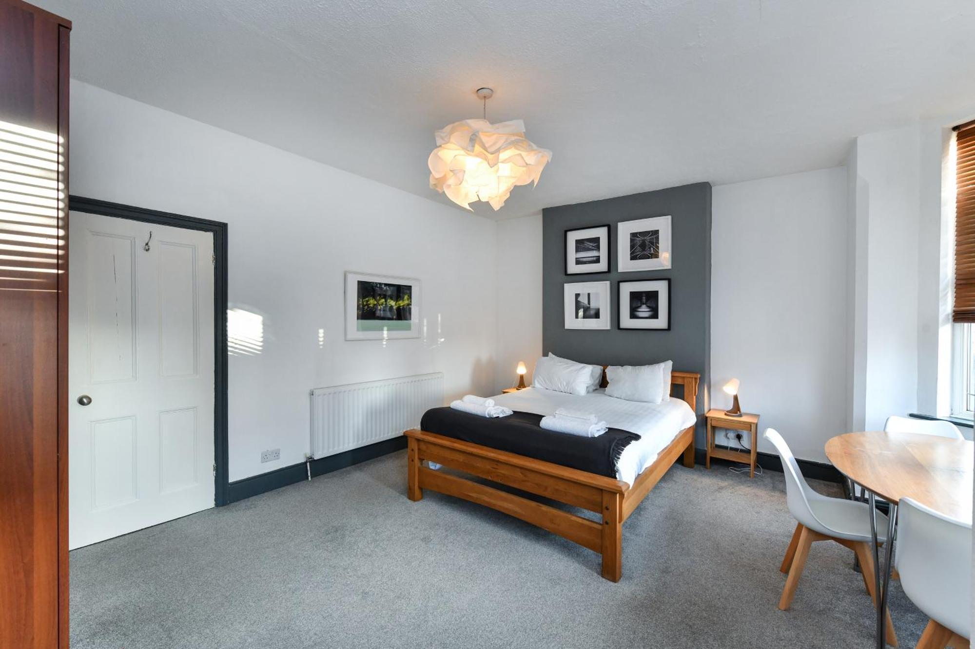 Holiday home 5-br Featuring Art And Photography Collection *
