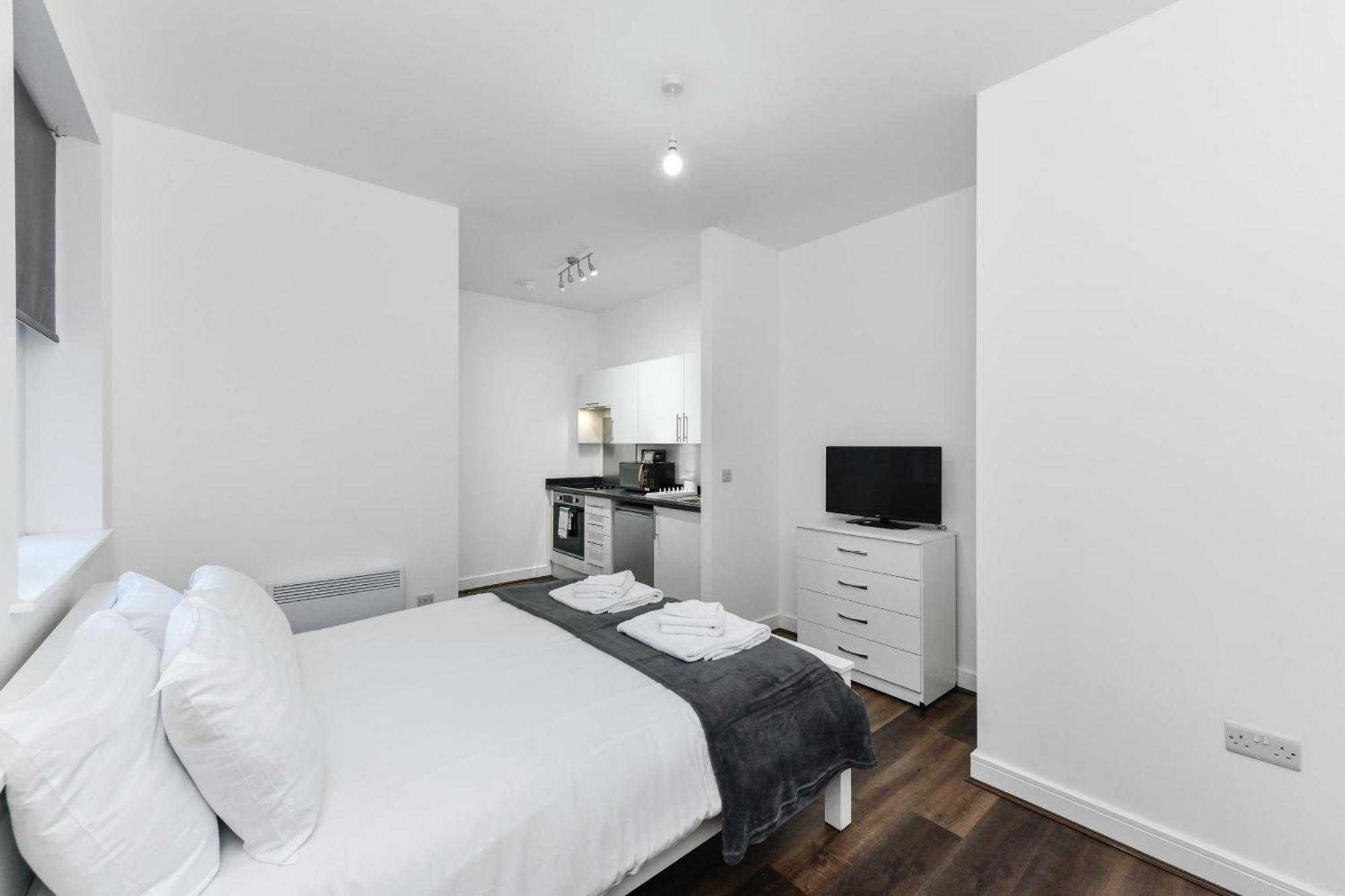 Church Street Flat 10 - Minimalist In Basford *