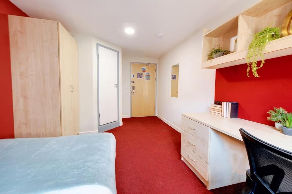 Student Accommodation At Nottingham Two For Students Only Apartment Nottingham