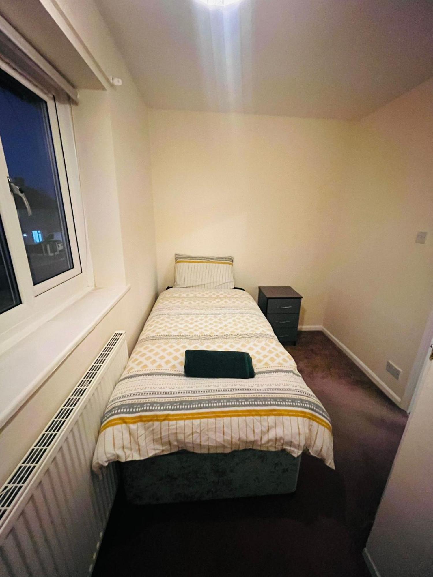 4 Bed House Near Ntu Clifton Campus Apartment