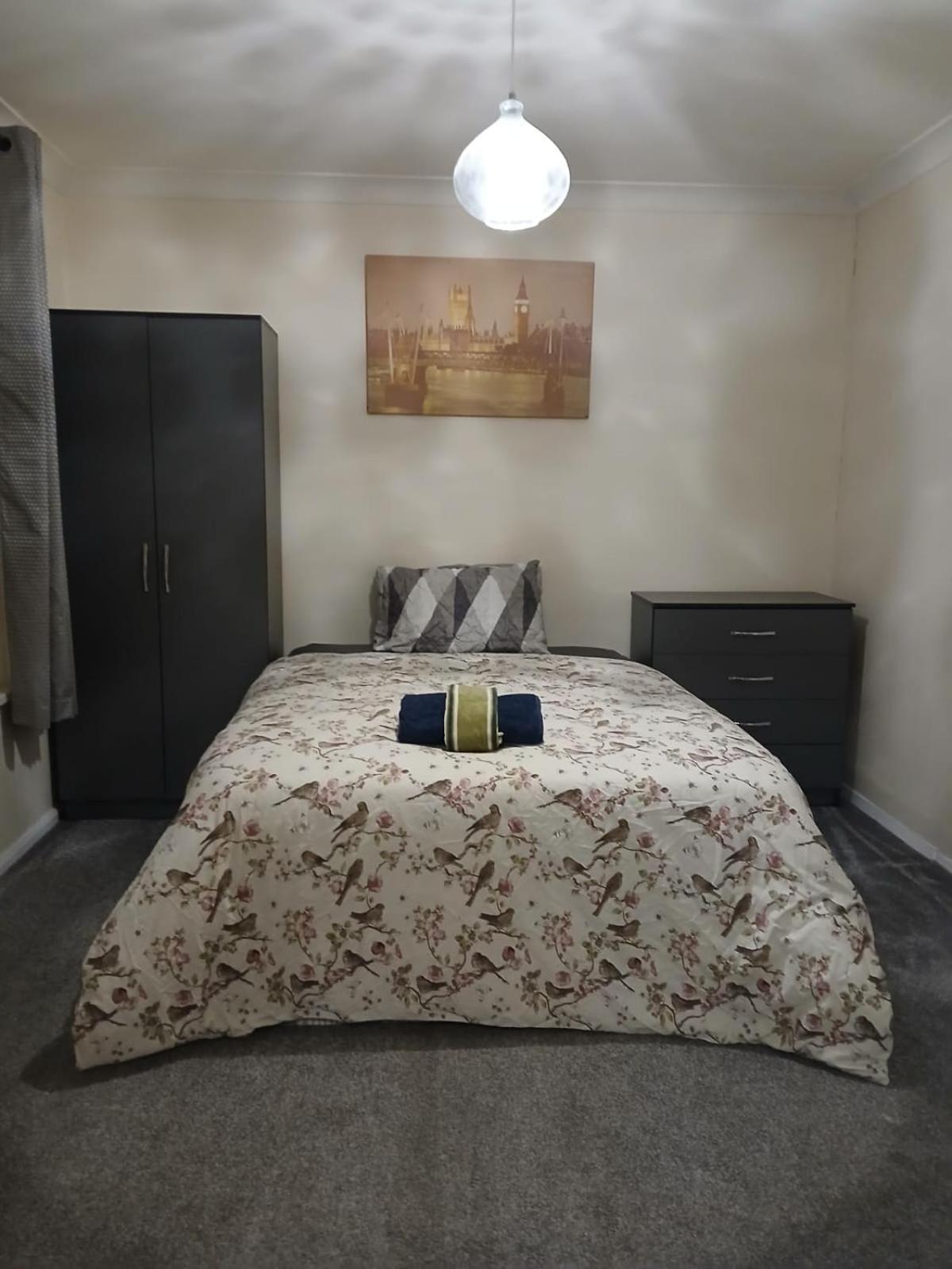 Apartment 4 Bed House Near Ntu Clifton Campus