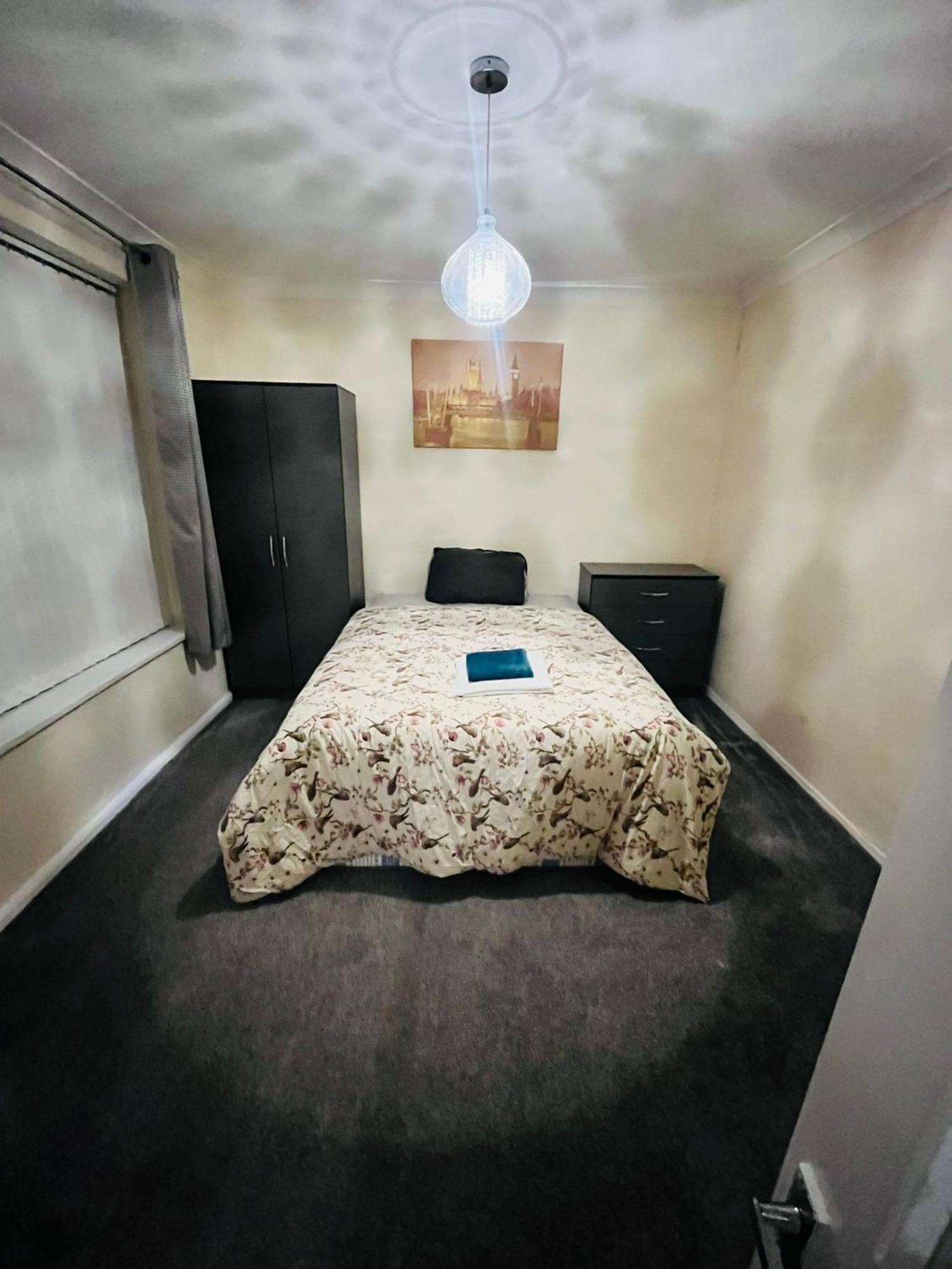 4 Bed House Near Ntu Clifton Campus *