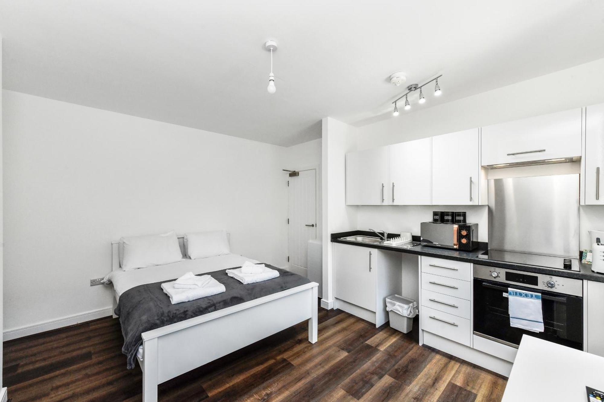 Church Street Flat 11 - Minimalist In Basford *