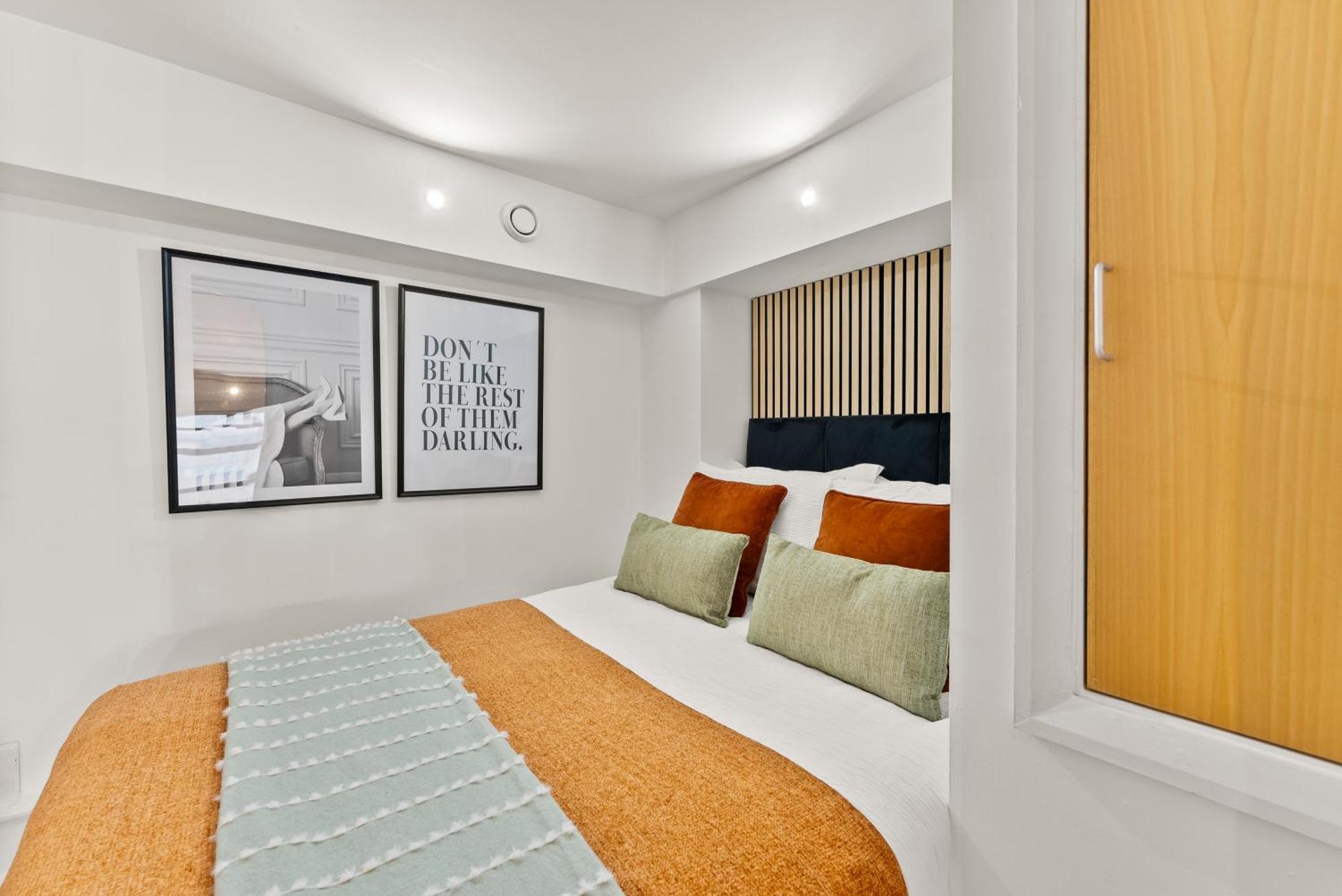 Artistique Duplex In Nottingham Apartment *