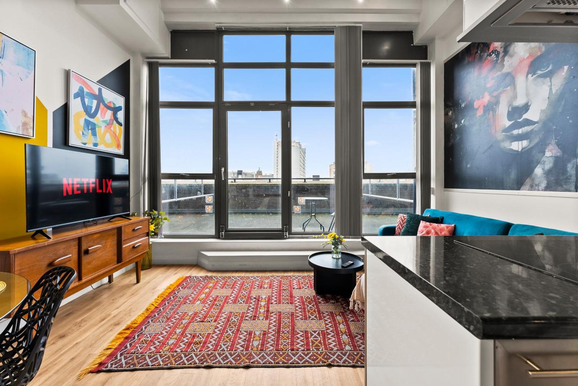 Artistique Duplex In Nottingham Apartment *