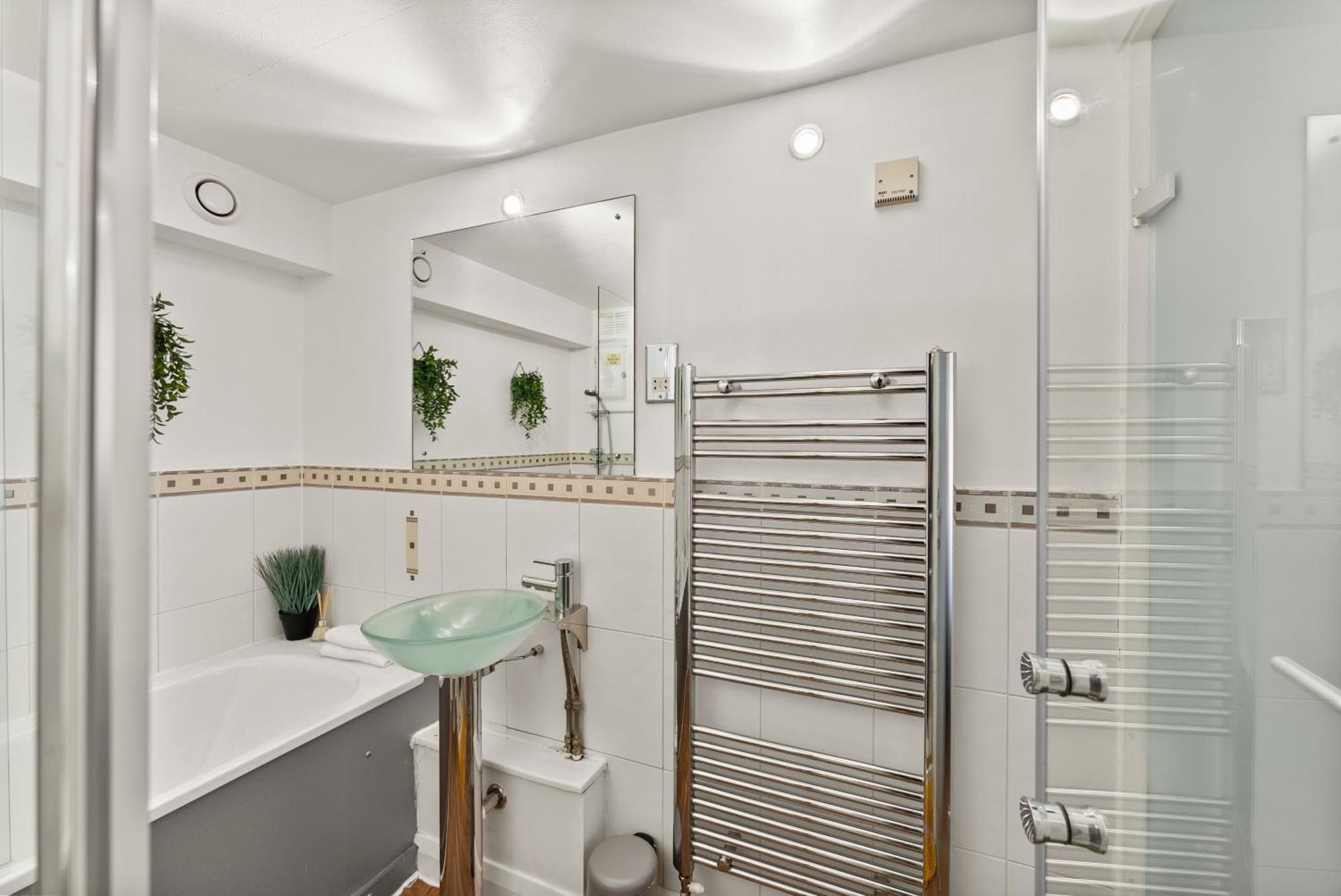 Artistique Duplex In Nottingham