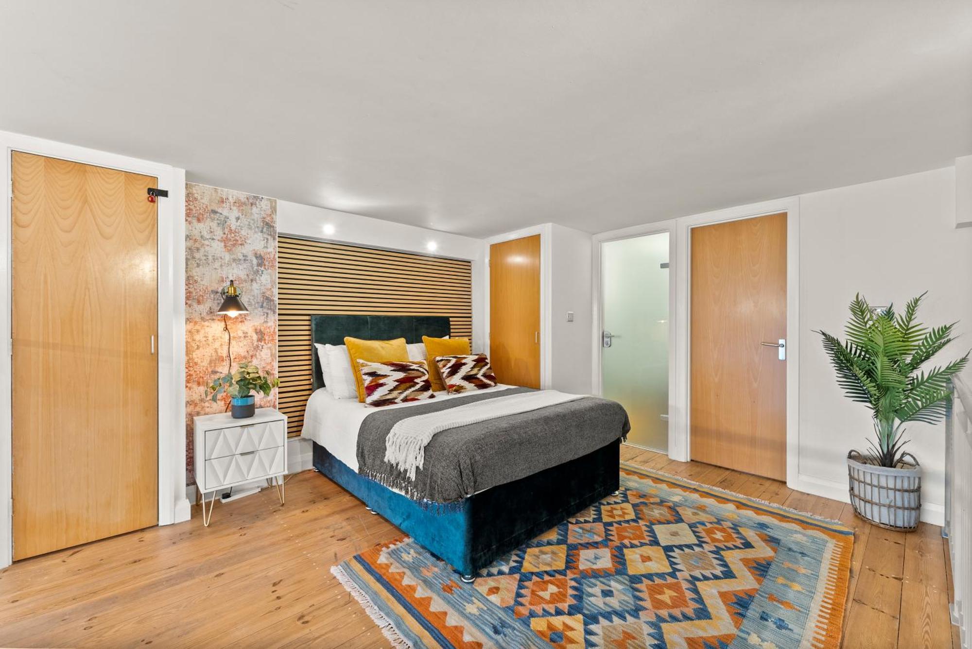 Artistique Duplex In Nottingham *