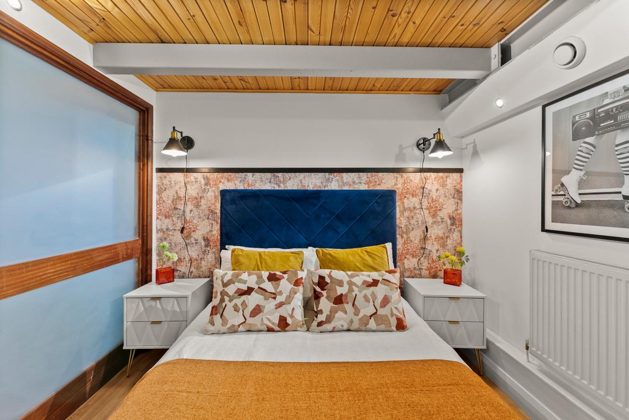 Artistique Duplex In Nottingham *