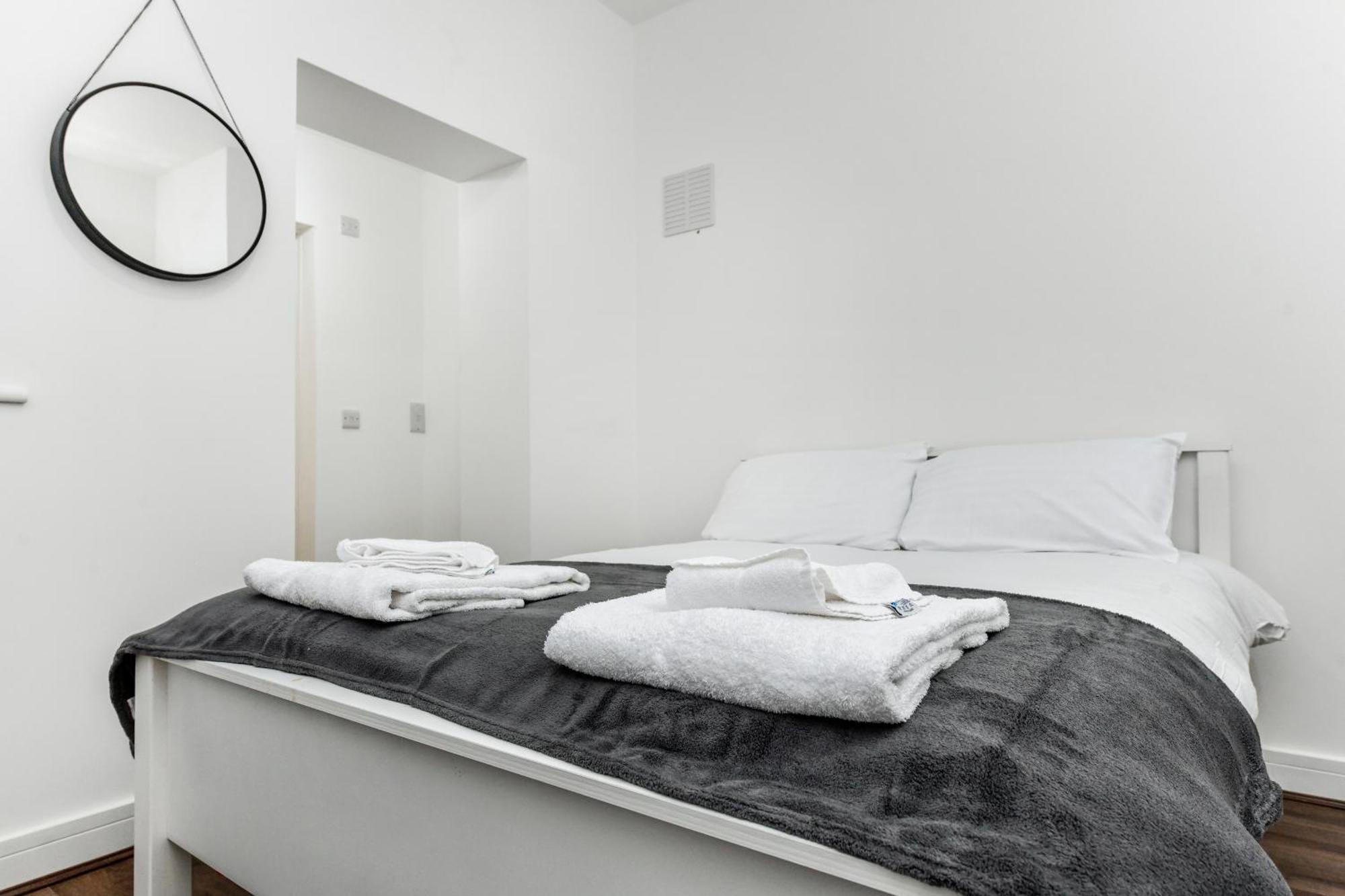 Church Street Flat 4 - Minimalist In Basford *