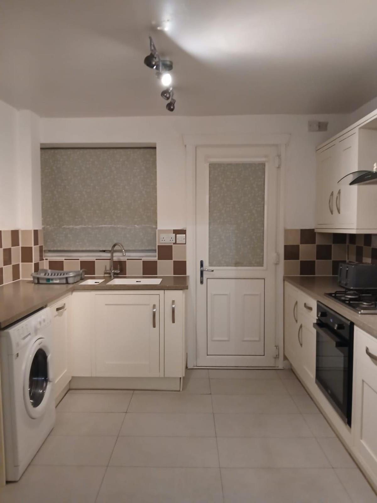 Double Near Clifton Campus Shared Bathroom & Kitchen Nottingham