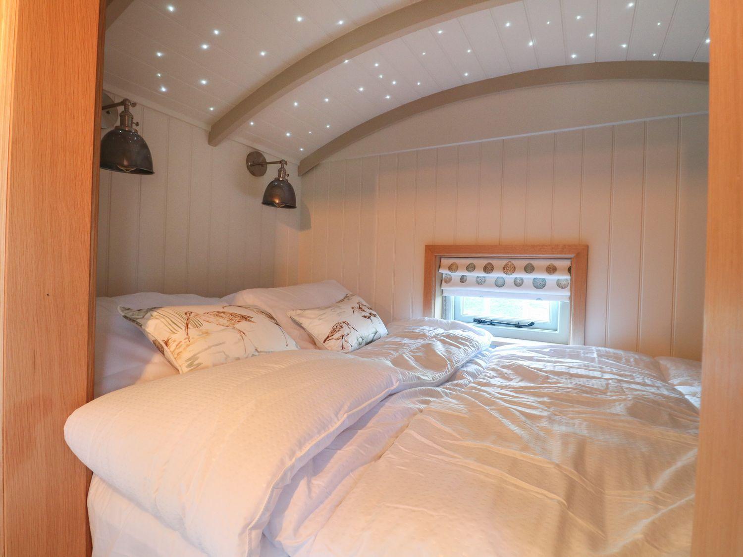 Holiday home Herbie's Shepherds Hut *