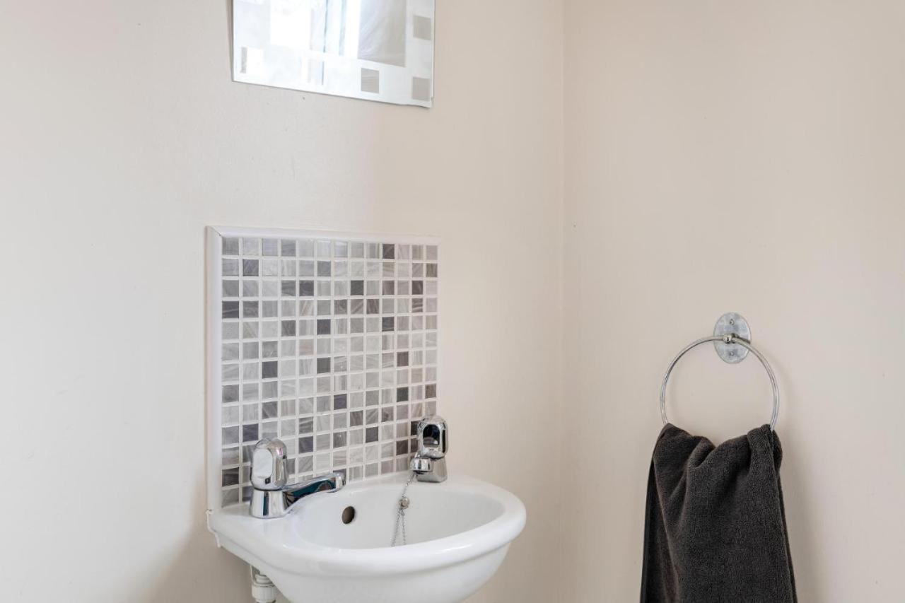 The Comfort Cove 3br With Bubbling Hot Tub Holiday home