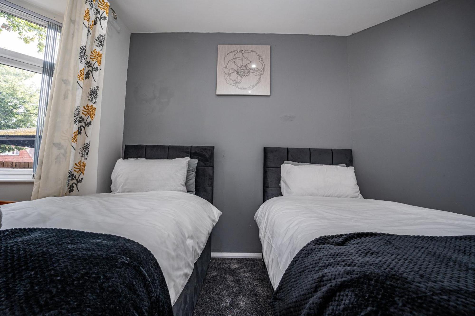 Cozy Spacious 5br Sleeps Of 9 Holiday home Nottingham