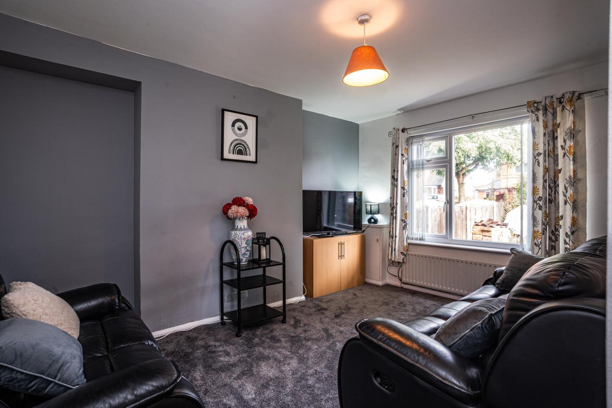 Cozy Spacious 5br Sleeps Of 9 *