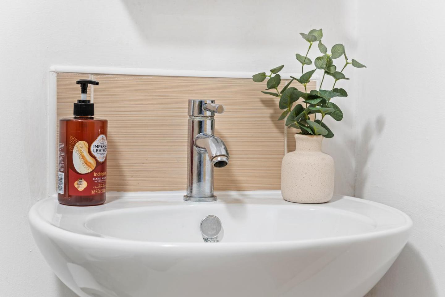 Stylish 1 Bed In *