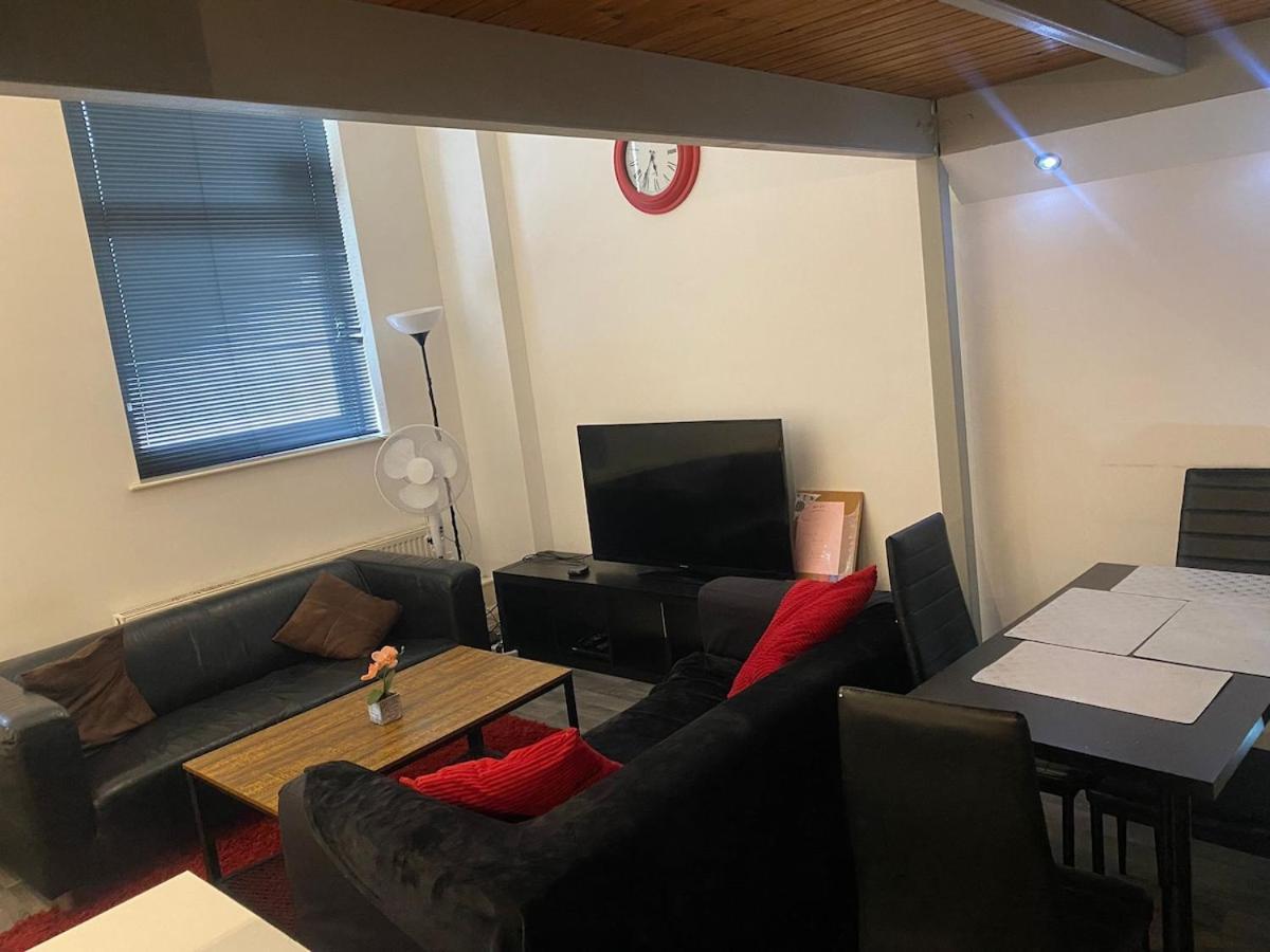 Apartment Centre