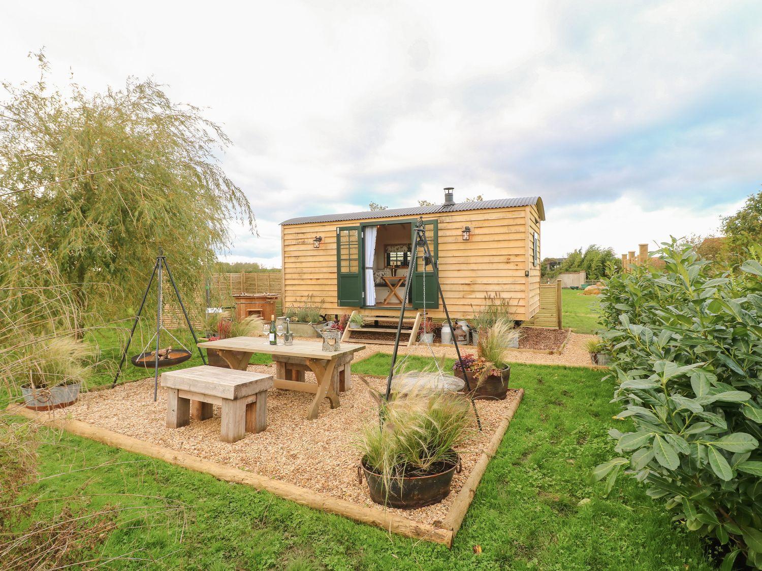 Poppie's Shepherds Hut At Shepherds