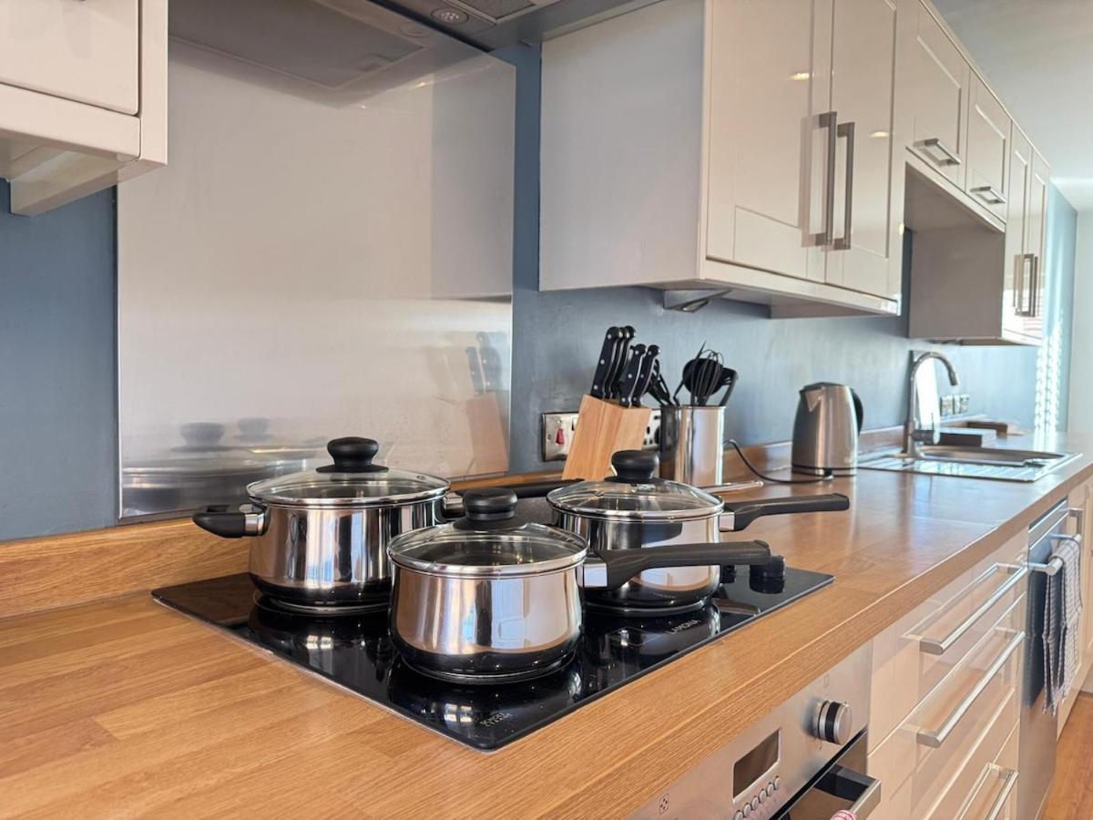 Holiday home Charming 4-bedroom Bedford Nottingham