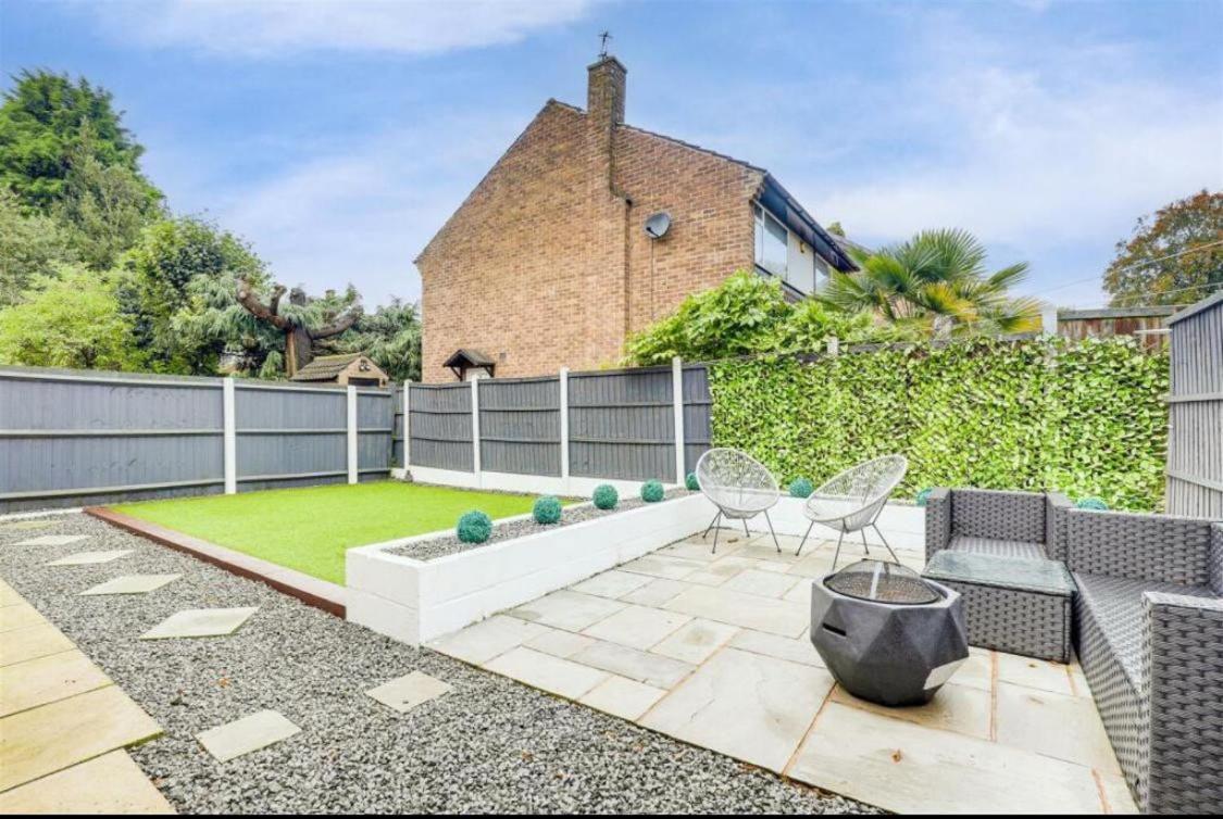 Holiday home Charming 4-bedroom Bedford *
