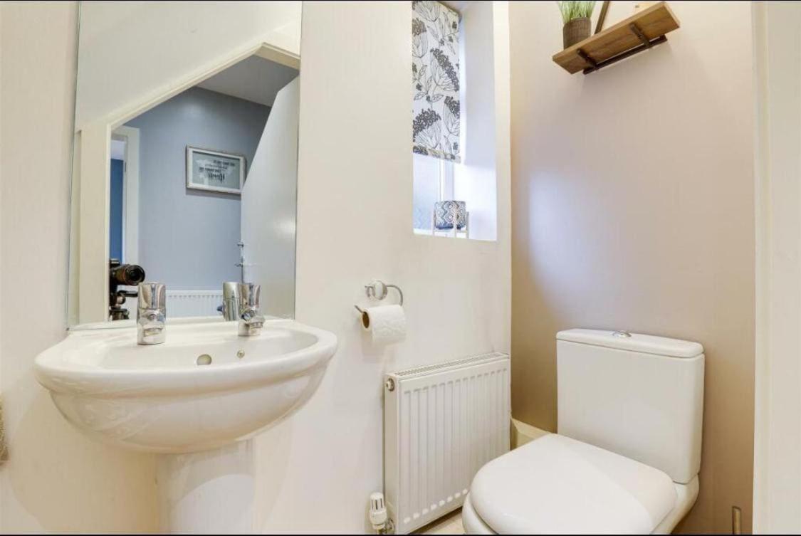 Charming 4-bedroom Bedford Holiday home Nottingham