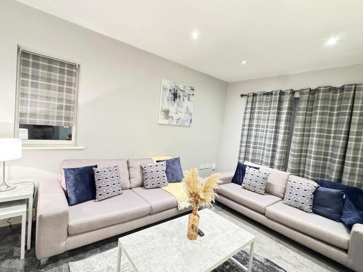 Charming 4-bedroom Bedford Nottingham