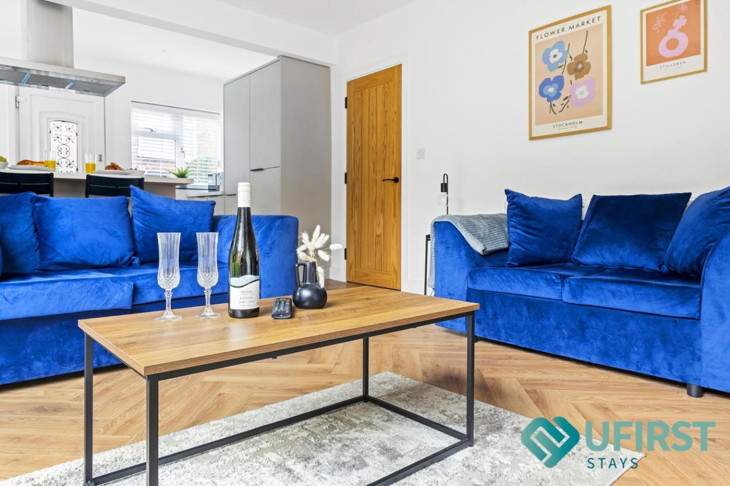 Retreat In Comfort 4-Bed Home In Nottingham - Near City Hospital, Sherwood, Qmc & Easy Access To City Centre Apartamento Nottingham